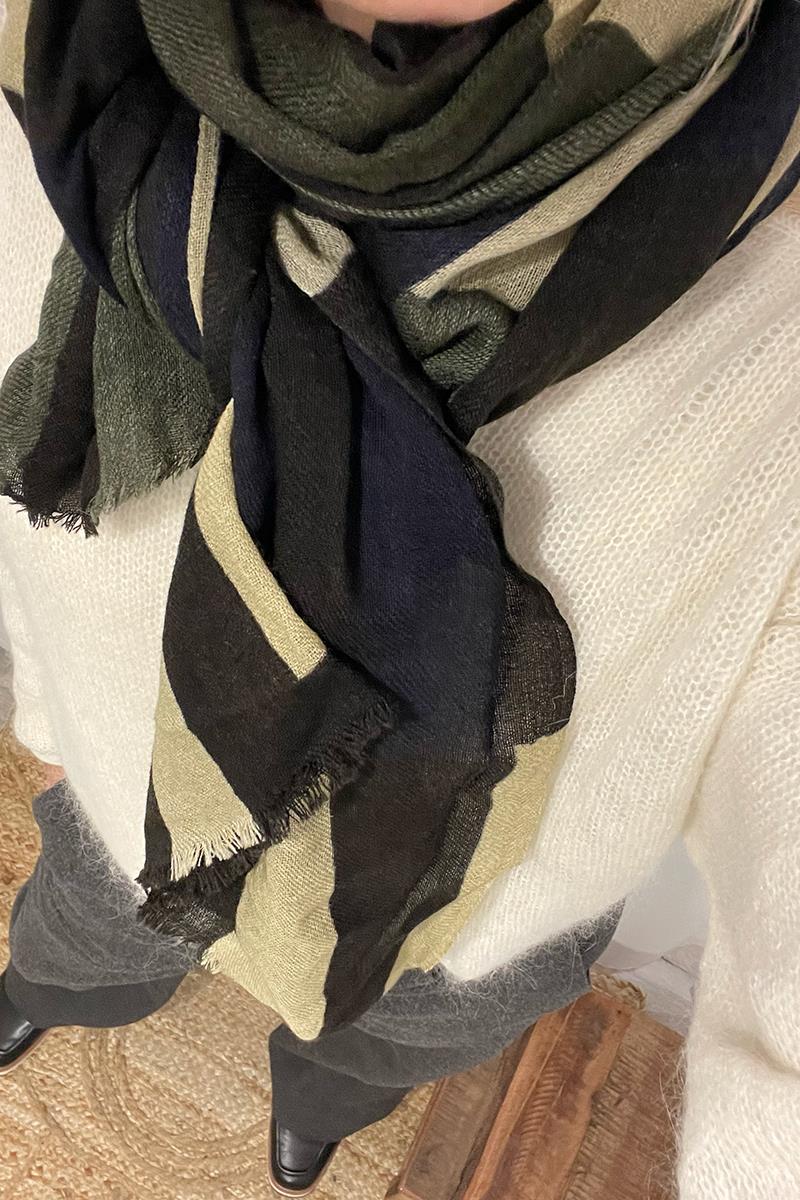 Fular Lana Franjas Ocre Negro