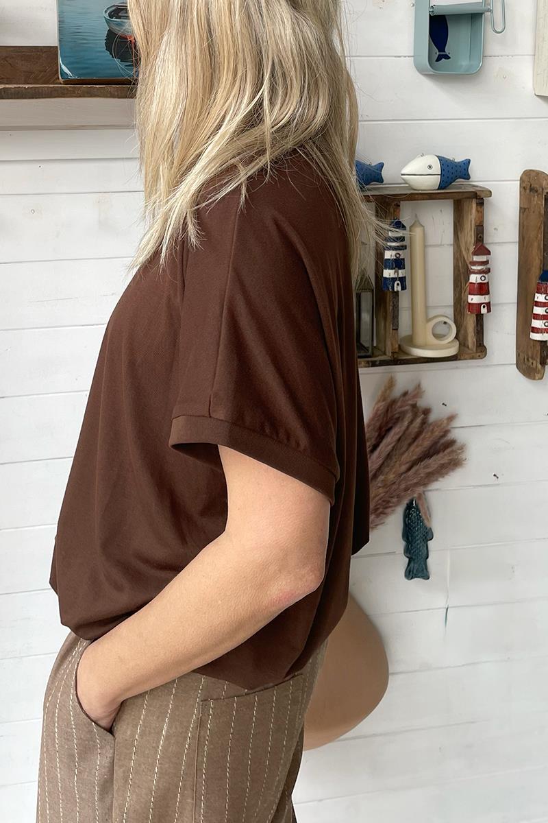 Camiseta Marron Drapeado