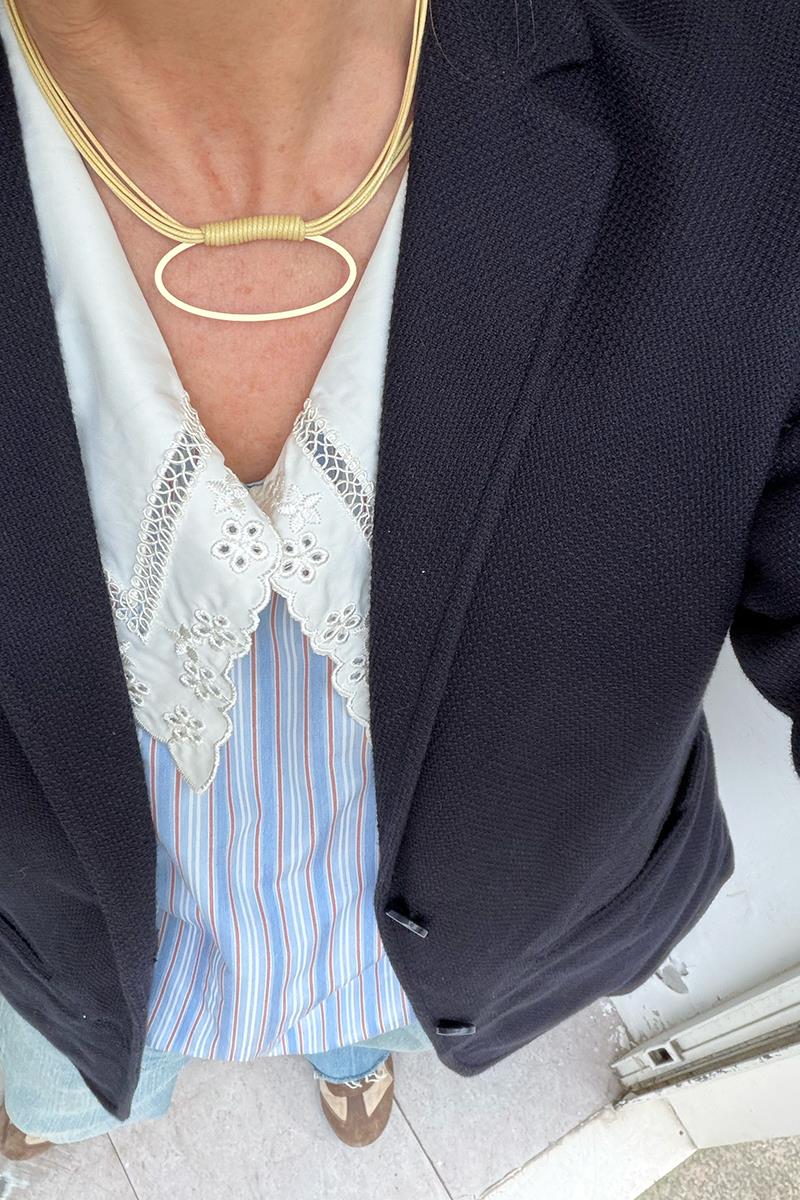 Collar Ovalo Cordones Mantequilla