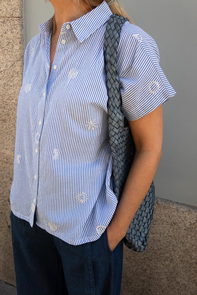 Camisa Rayas Manga Japonesa