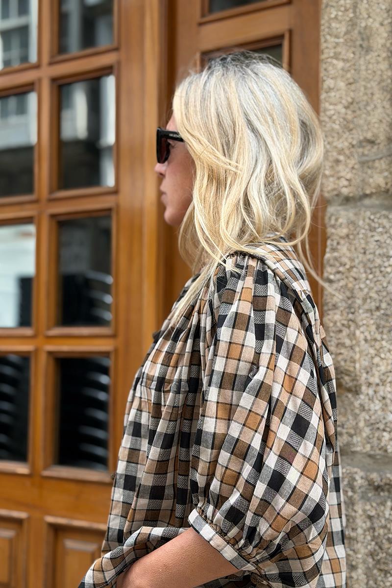Blusa Cuadros Marrones
