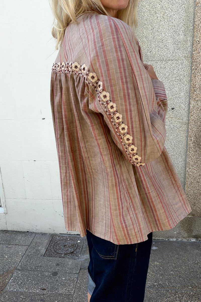 Blusa Rayas Tostado Flores