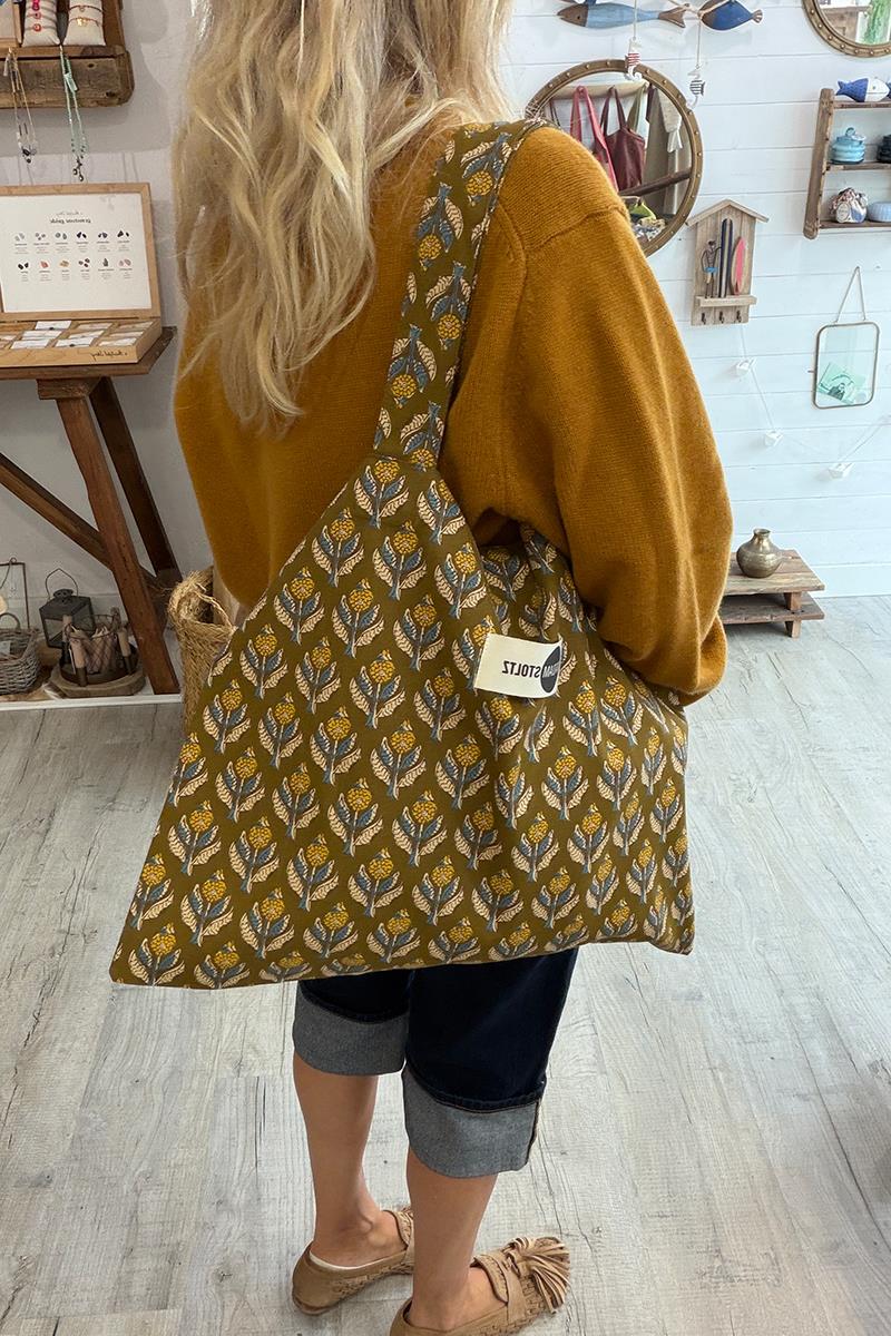 Bolsa Flores Marron